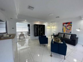 Stylish Home close to everything